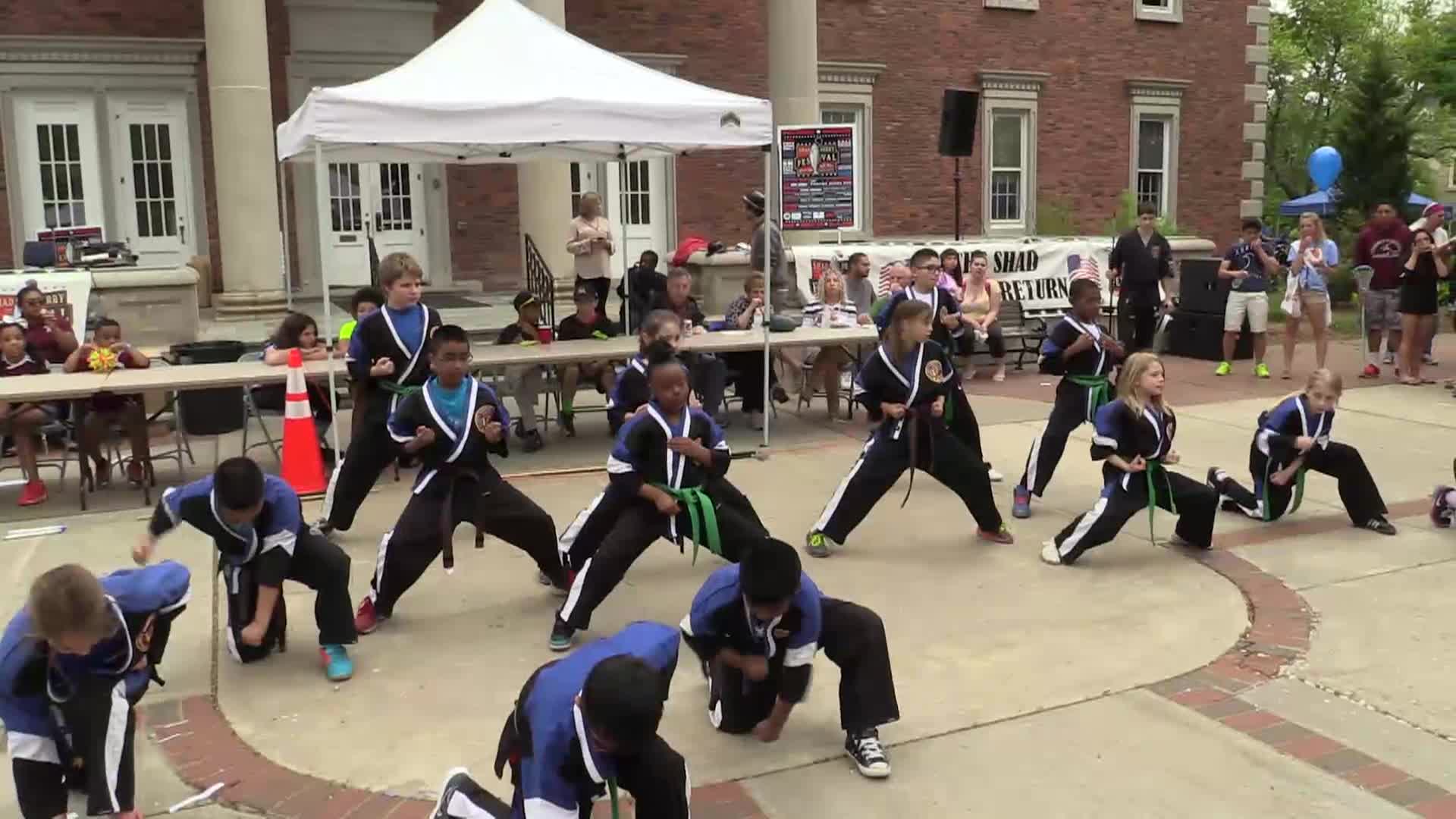 Thumbnail image for 2015 Shad Derby Eating Contests